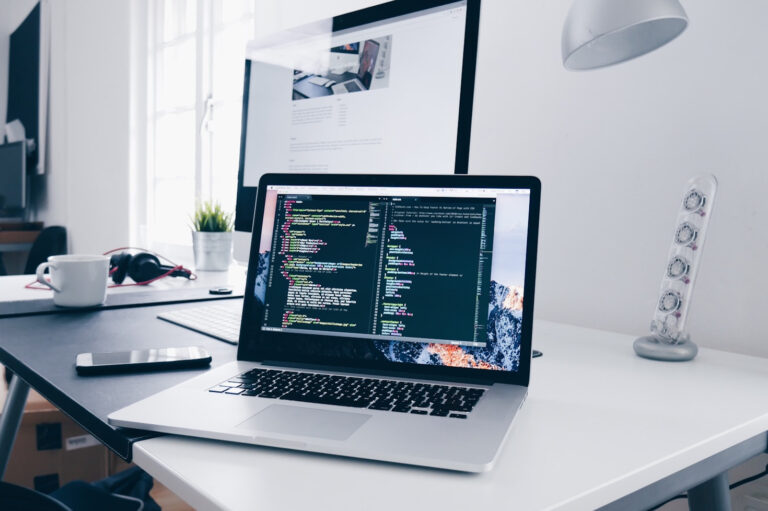 How AI is Revolutionizing Creative Solutions